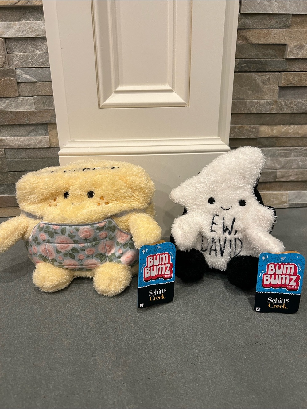 BumBumz Schitt’s Creek Plush Set of 2 Fold in the Cheese & Ew, David - NWT